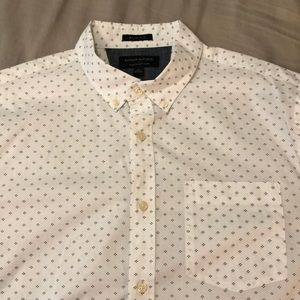 Banana Republic white short sleeve button up shirt